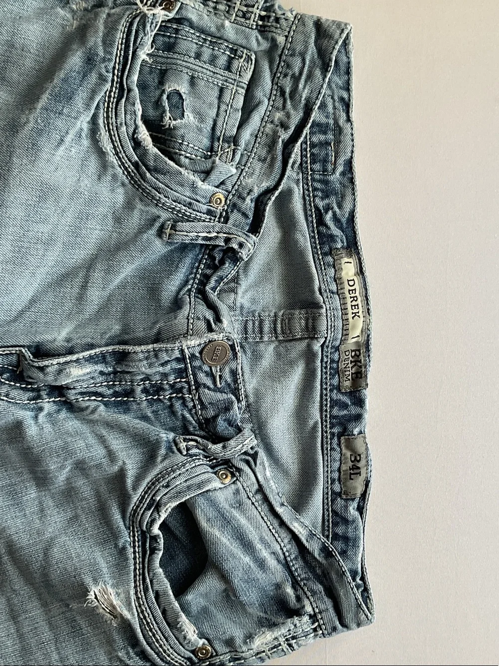BKE Denim “Derek” Light Blue Distressed Straight Men's Jeans *many holes